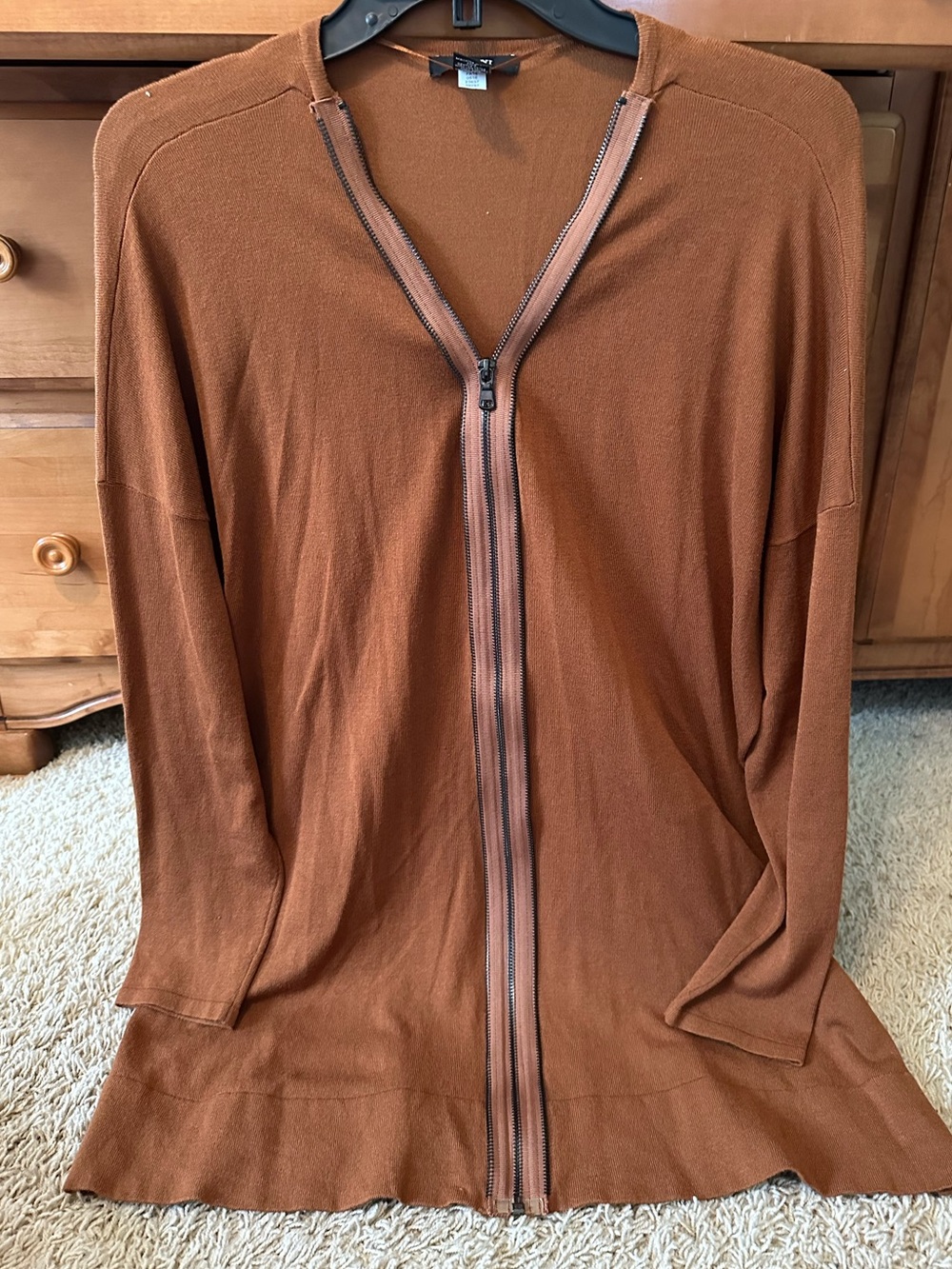 ALFANI EXPOSED ZIPPER CARDI